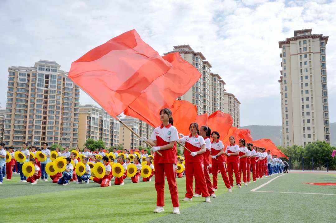 声如燕是什么意思？